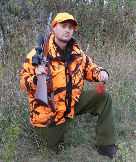 A leaf hunter with his prey.
